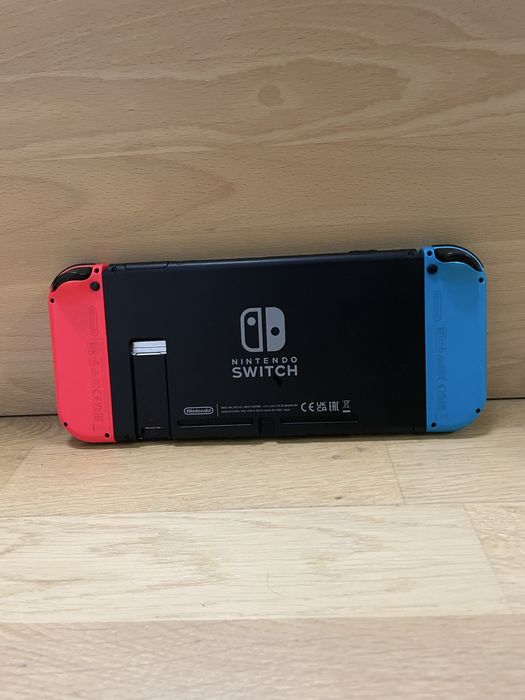 Нінтендо світч.