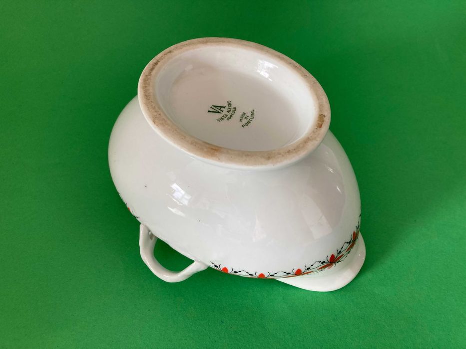 Molheira em porcelana da Vista Alegre Anos 80