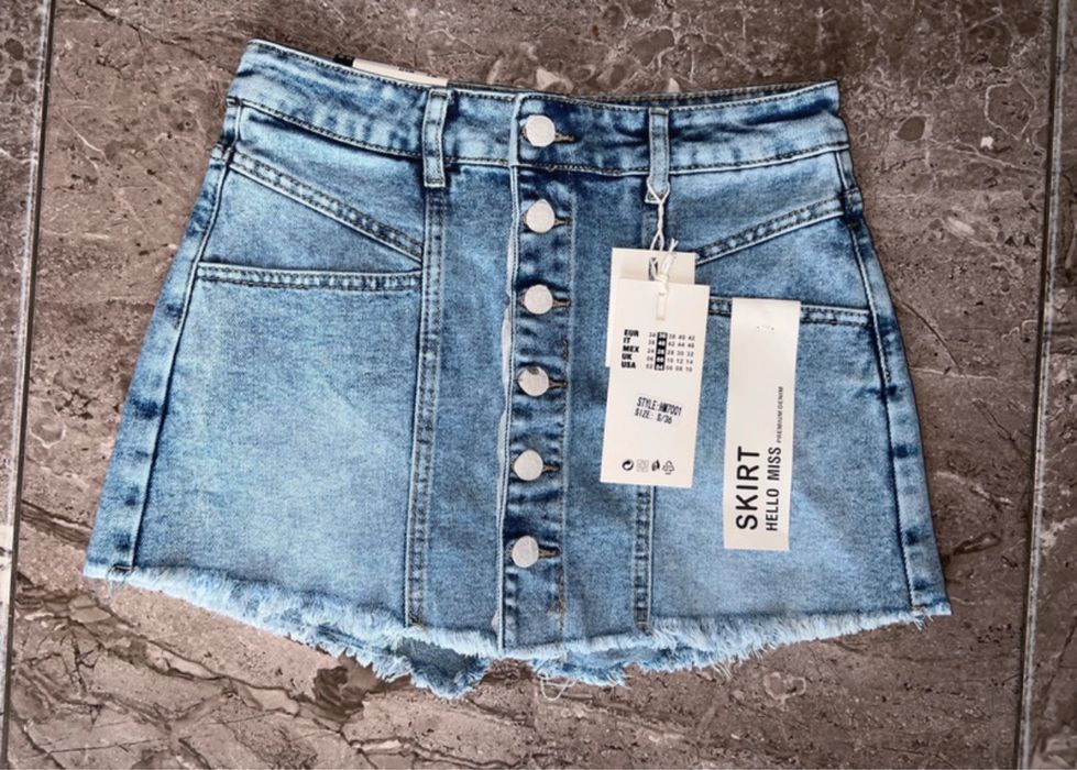 Spodenki ze spódniczką S 36