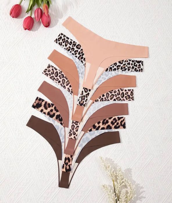 Набір безшовних трусиків стрінги