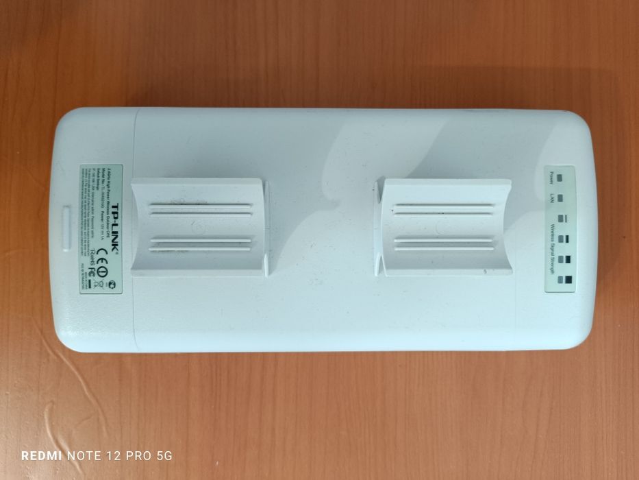 TP-Link TL-WA5210G
TP-Link TL-WA5210G