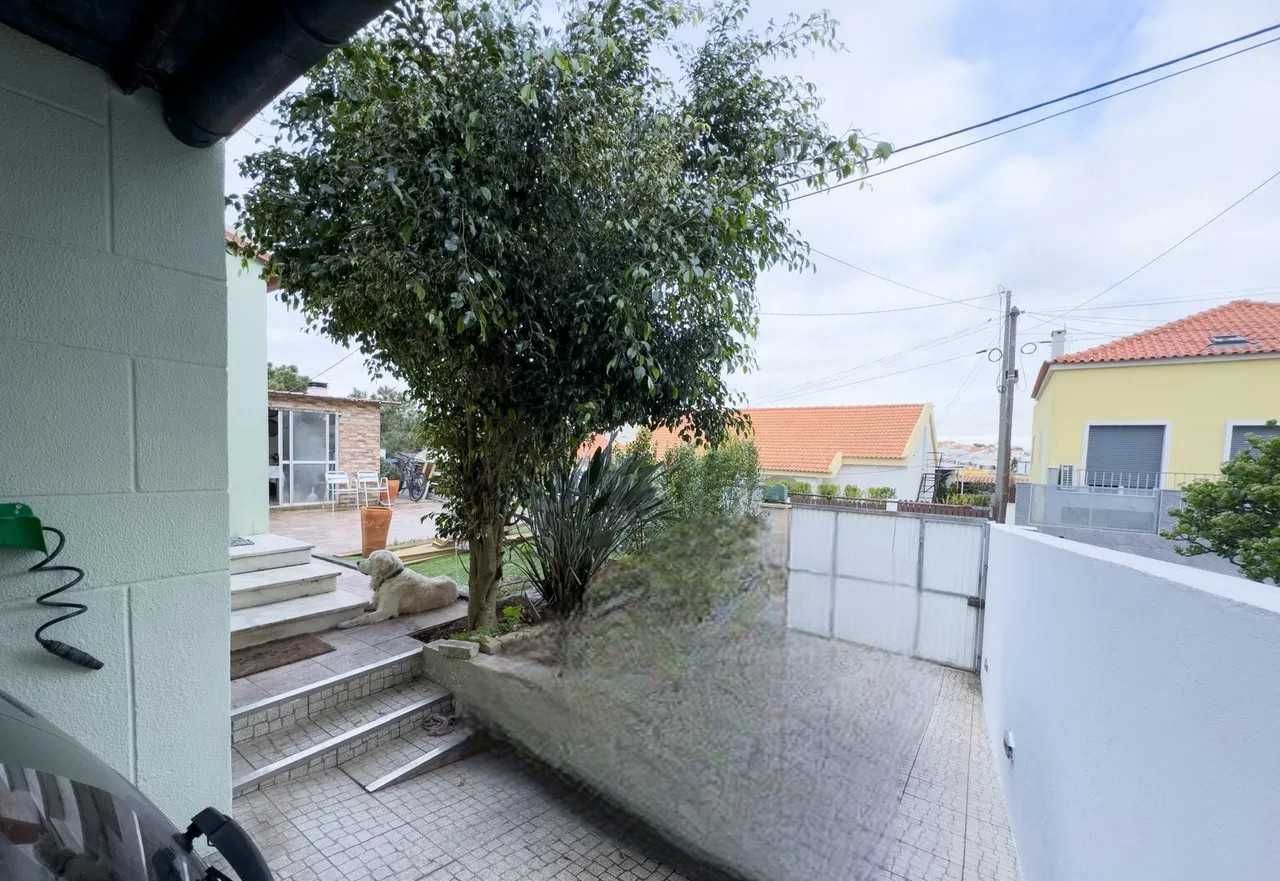 Moradia T4 em Sobreda Da Caparica Charneca Almada