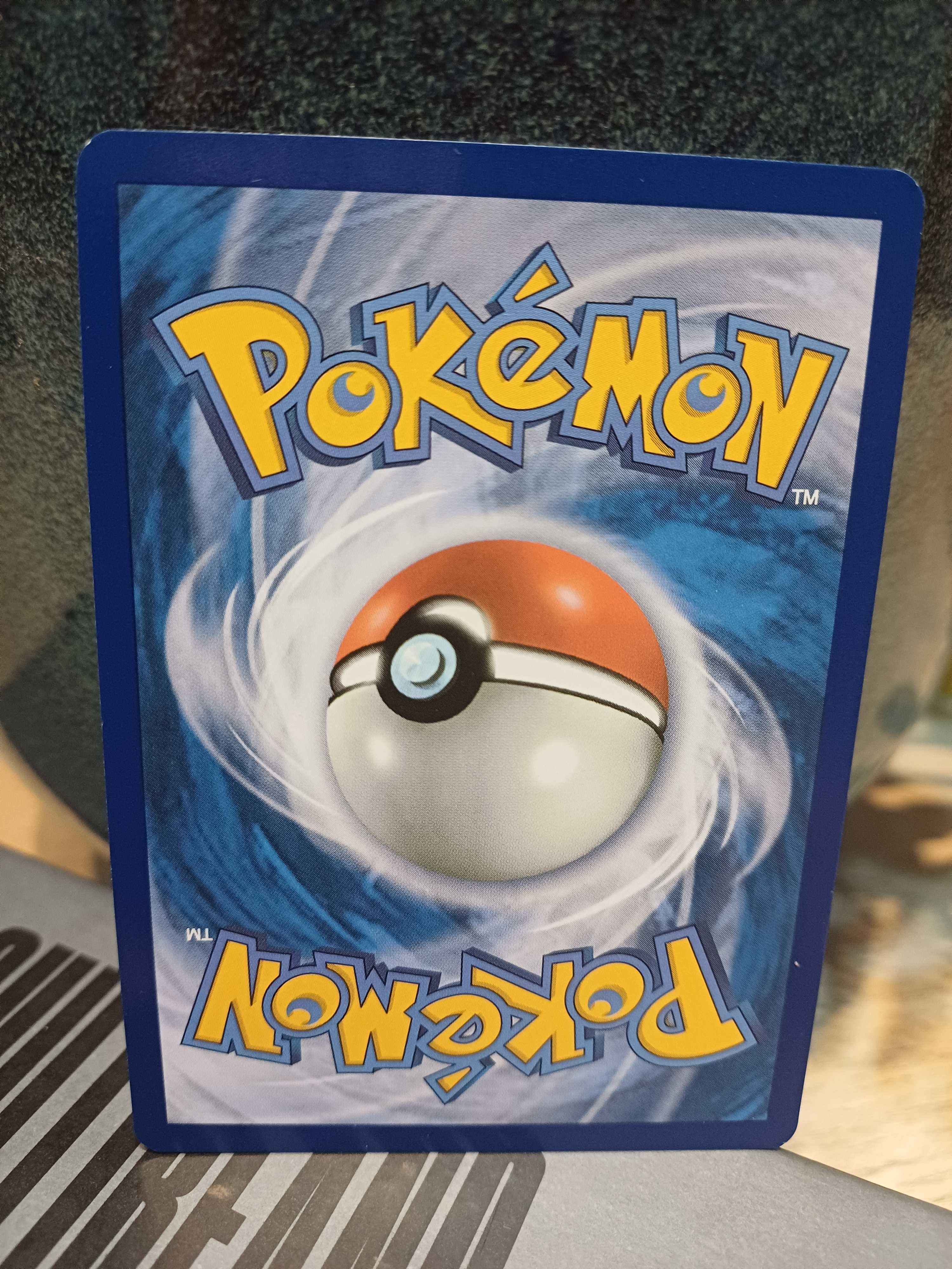 Carta Pokémon Vanillite 042/182