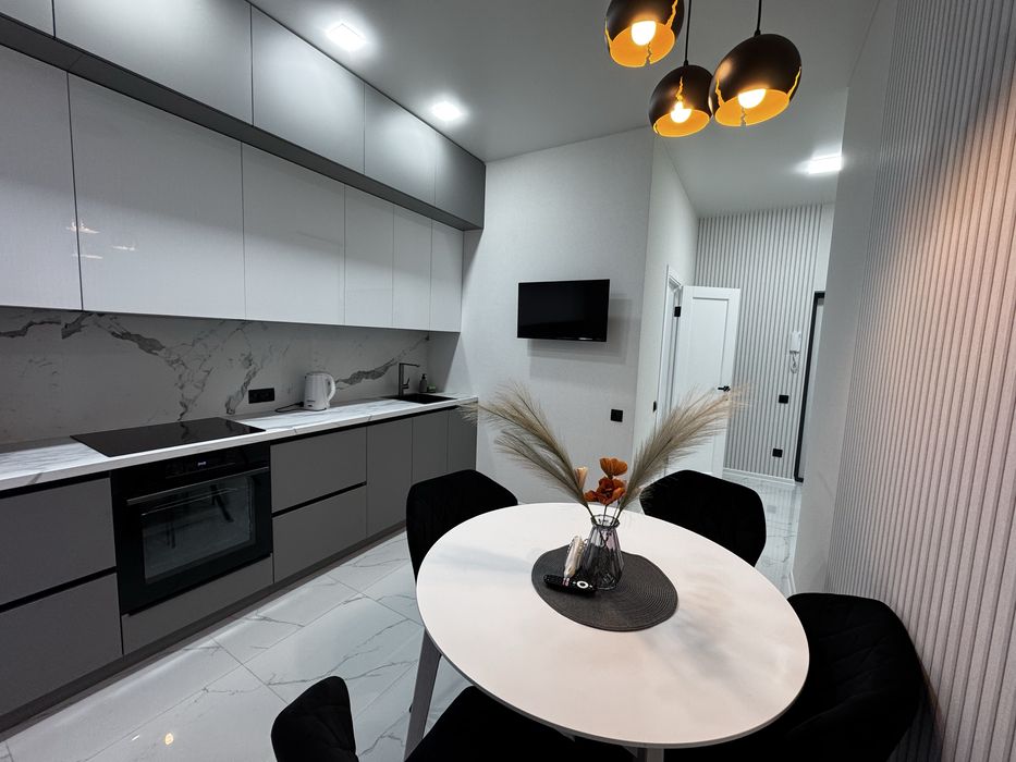 Подобова оренда квартри в ЖК Huge Пасічна/Зелена/Пимоненка