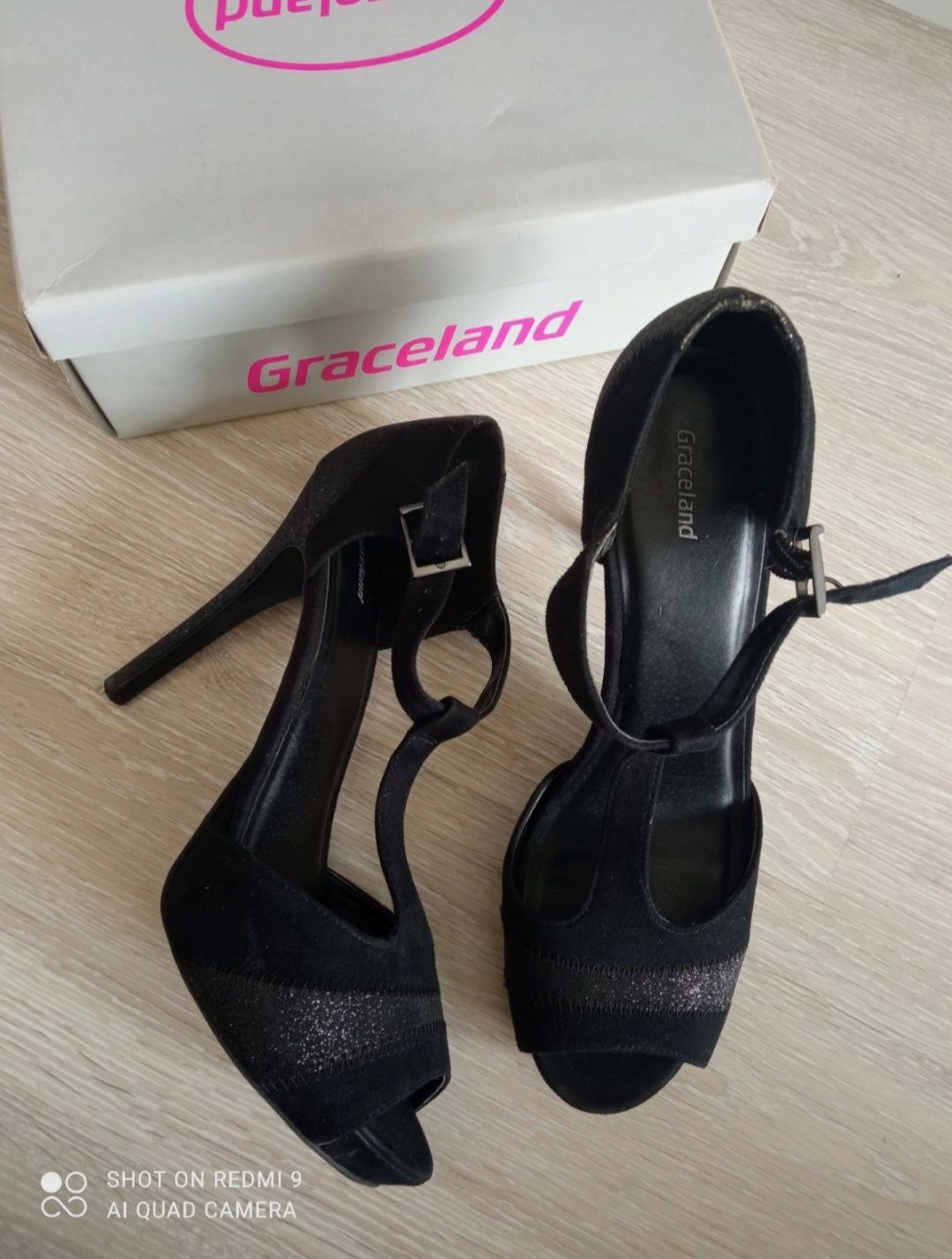 Sandałki szpilki czarne na szpilce 41 Graceland
