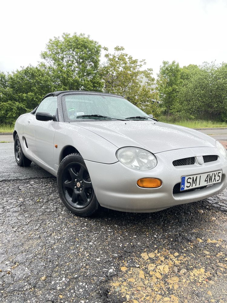 MG F kabriolet  120kM dwuosobowy 1,8 benzyna  klima