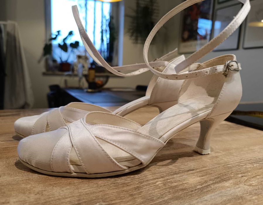 Profesjonalne buty taneczne ślubne r.39