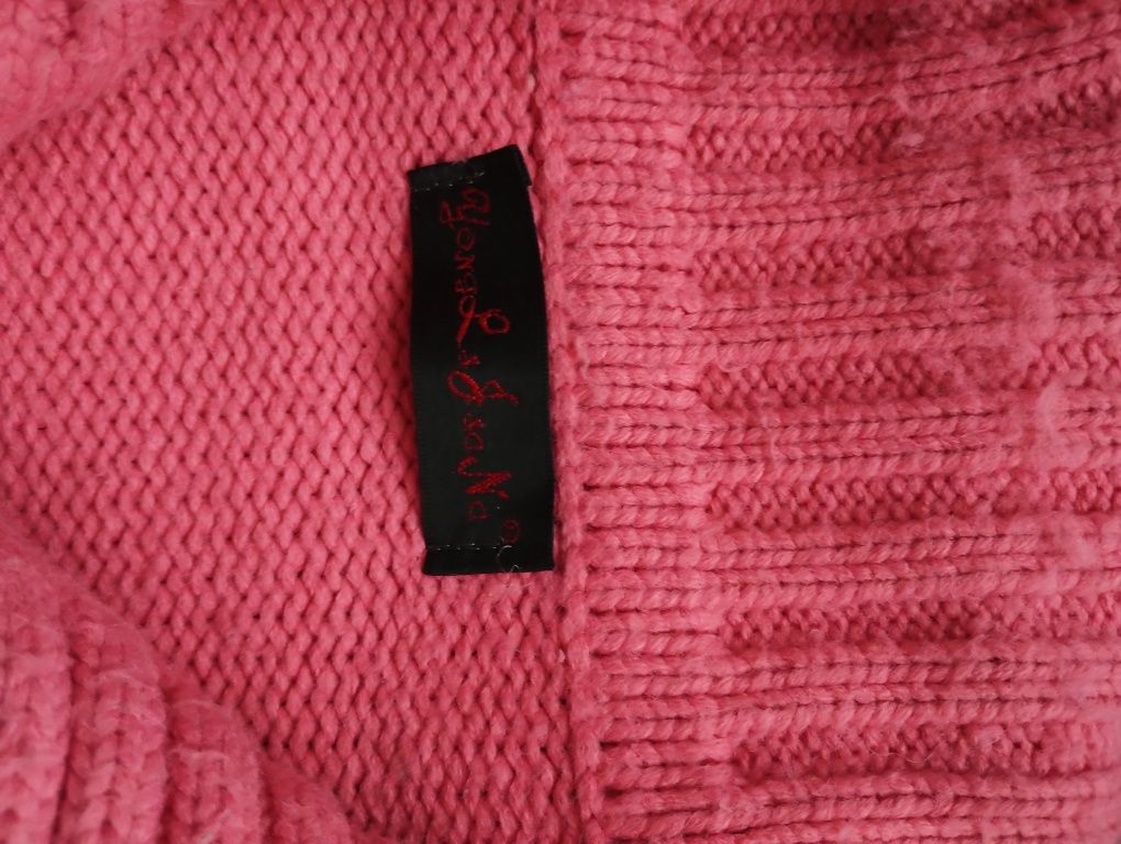 Różowy sweter wełniany M/L