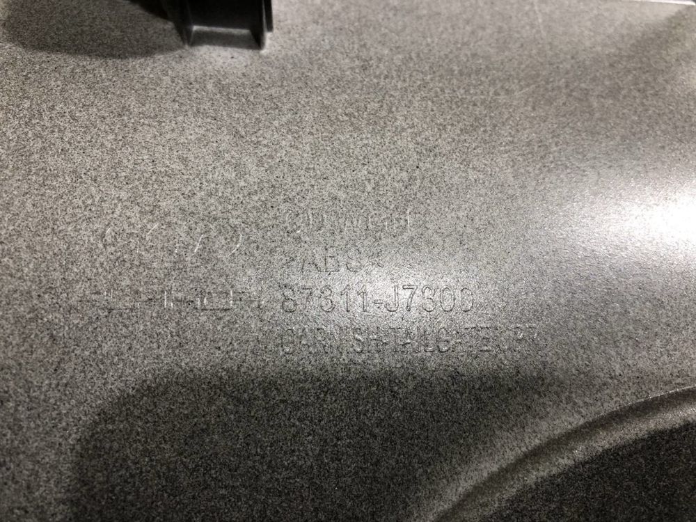Крышка багажника Kia Ceed 3 ( 2018 - 2021 г.) накладка ляда
