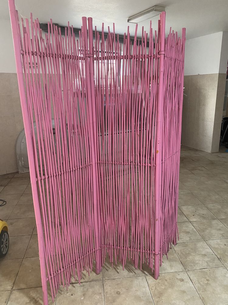 Biombo rosa para decor