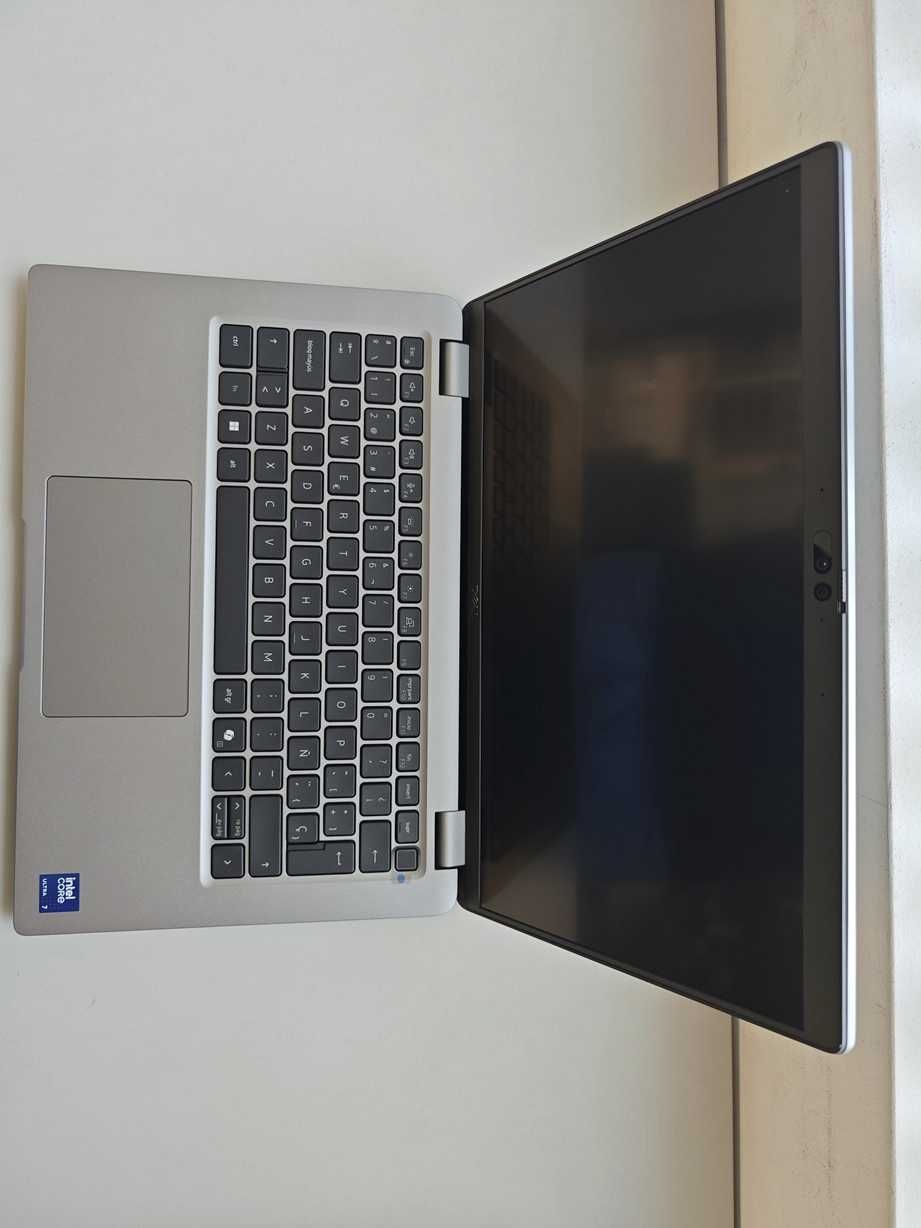 Dell Latitude 5450 - Core Ultra 7, 32GB de RAM, 512 SSD, touch