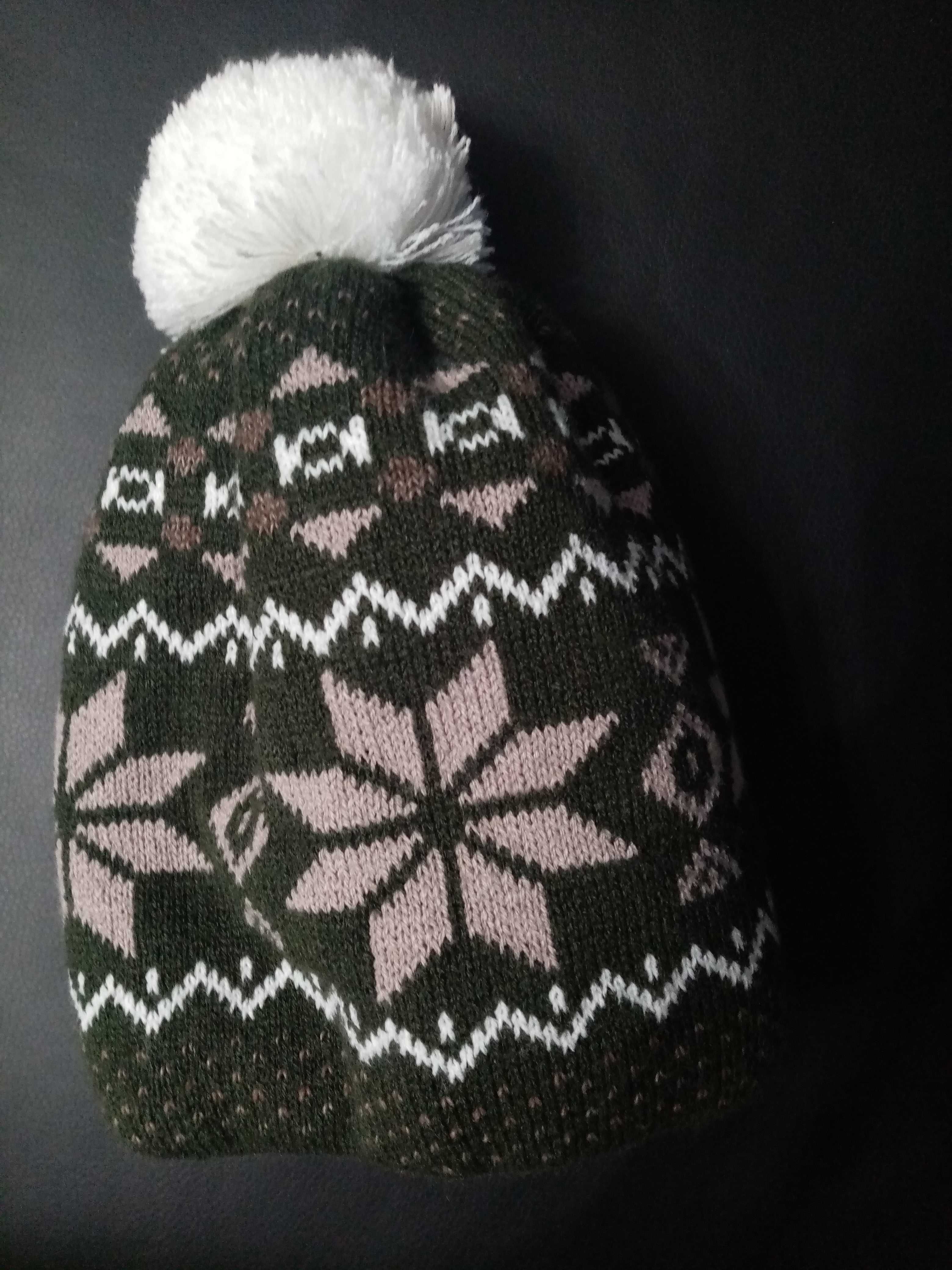 Nowa czapka zimowa