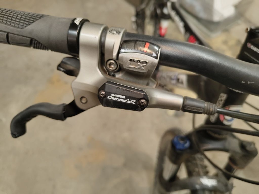 Rower Whistle Alikut W9000 rozmiar "S" Shimano LX Holowtec Hydraulika