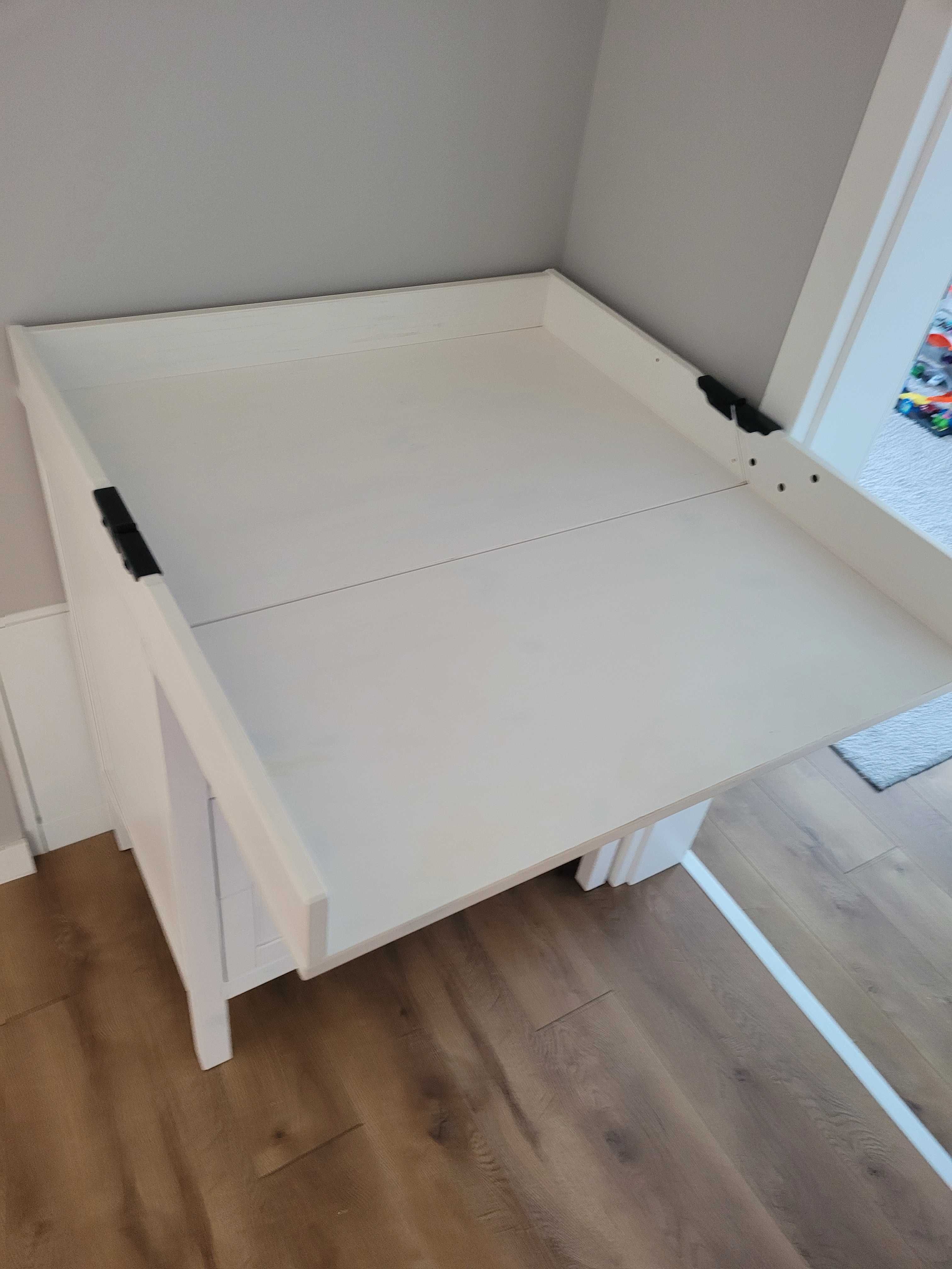 Sprzedam komodę z przewijakiem Ikea sundvik.