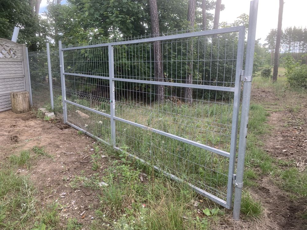 Brama ocynkowana dwuskrzydłowa 4,30 x 1,70 profil 40 x 40