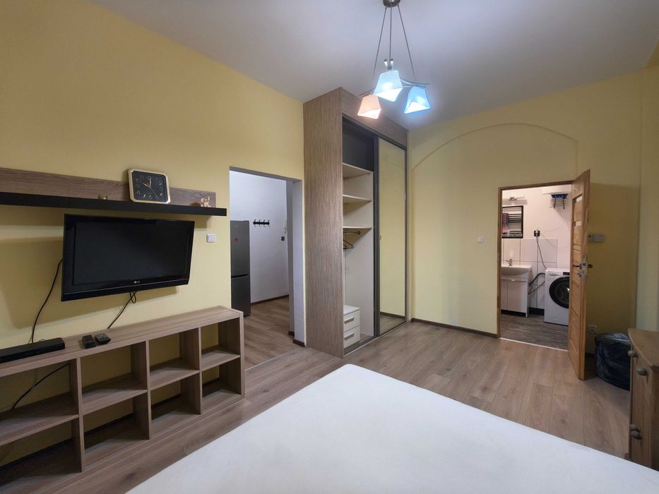 Kawalerka po kapitalnym remoncie w centrum, blisko Bramy Portowej