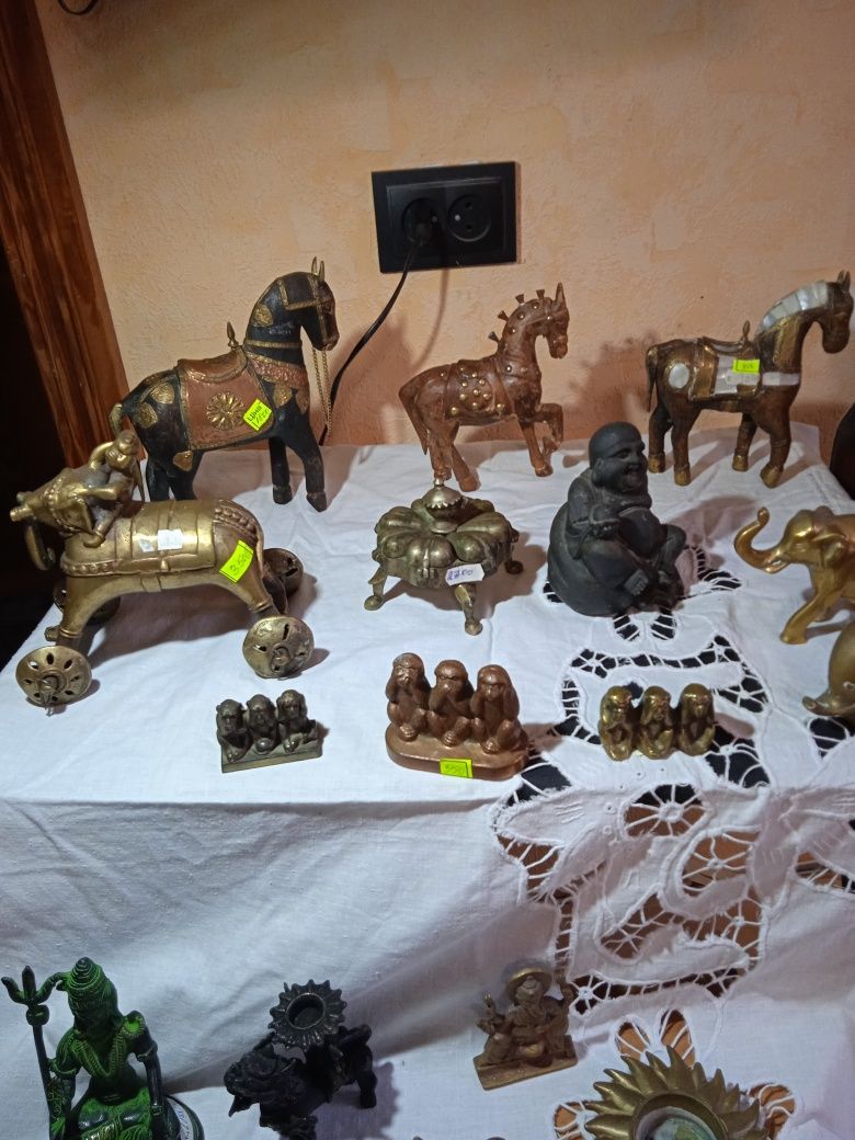 Старые вещи Индия,бронза.