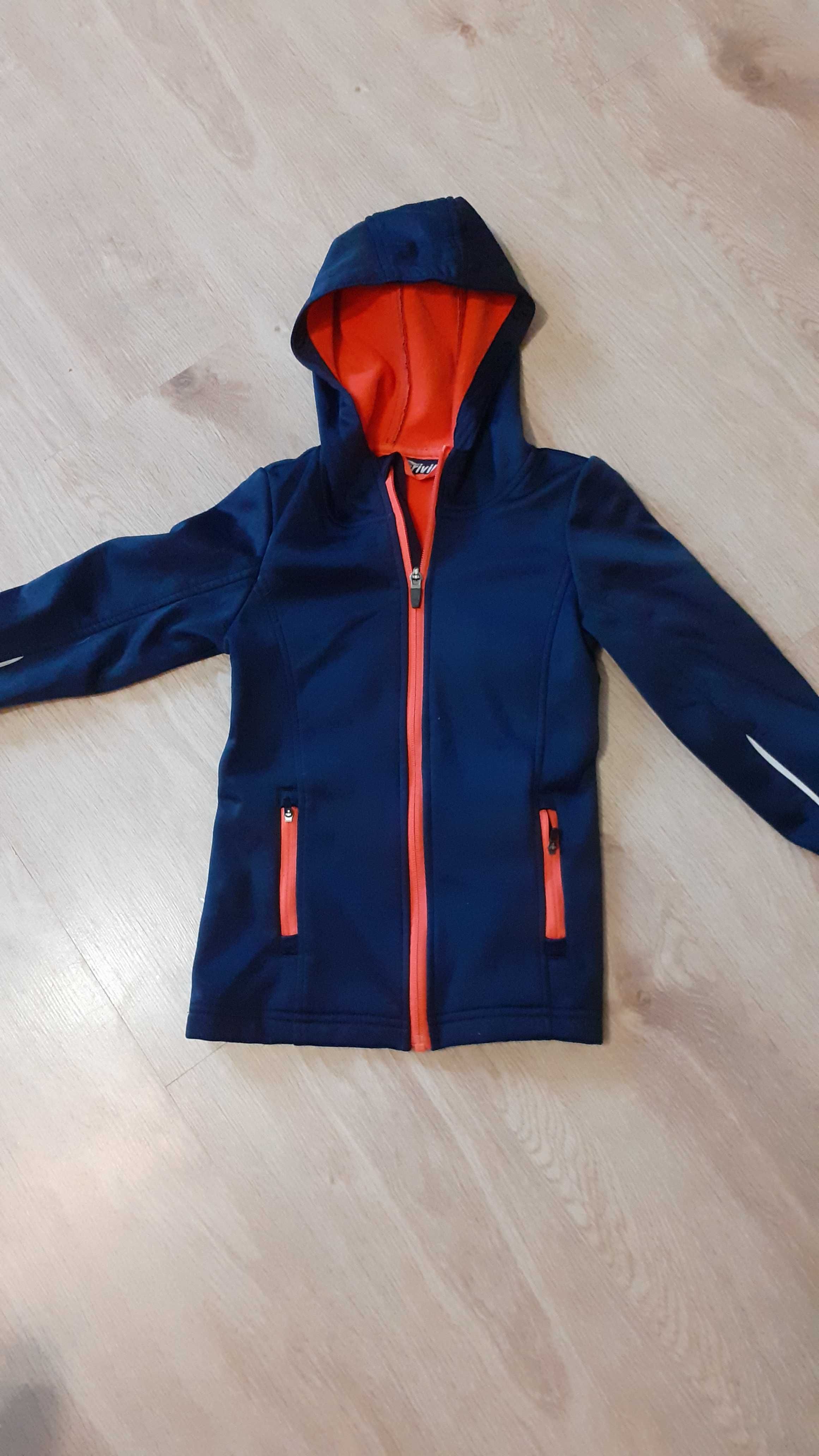 Kurtka softshel rozmiar 110/116