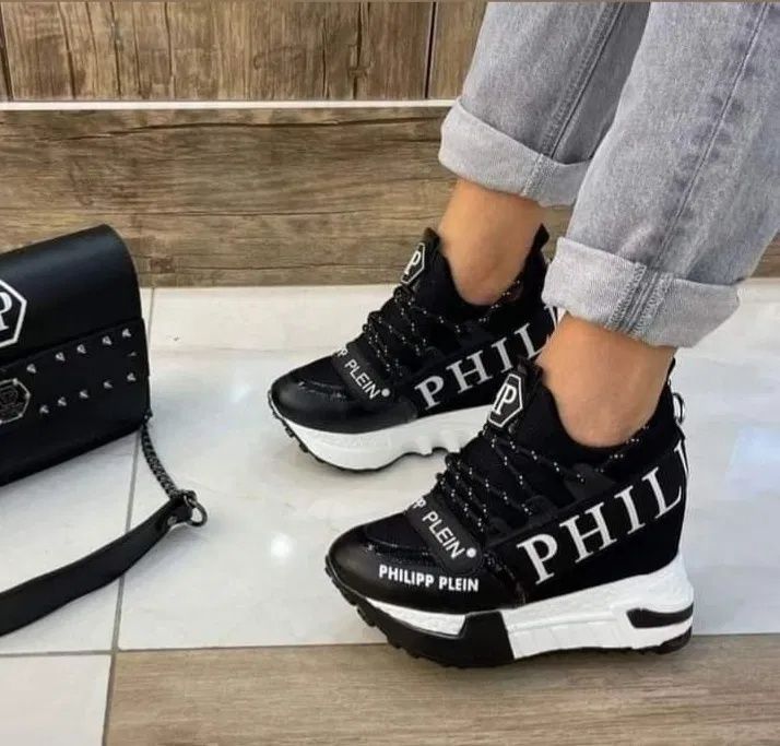 Philip Plein Koturny. Rozmiar 40. Czarne. MUST HAVE