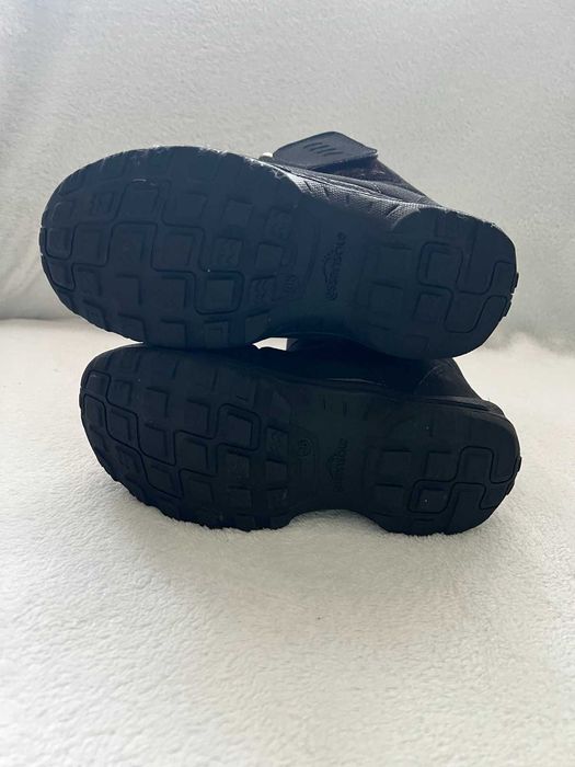 Чоботи фірми Quechua 36 розміру за устілкою 23 см.