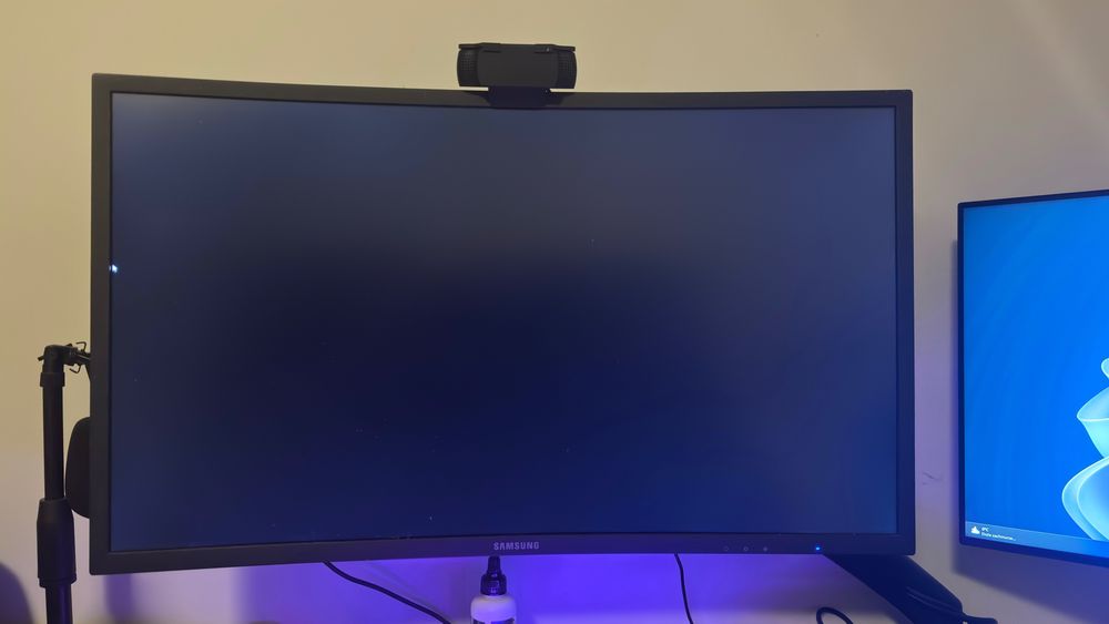 Monitor 27'  144Hz HDR Samsung LCHG70QQUXEN