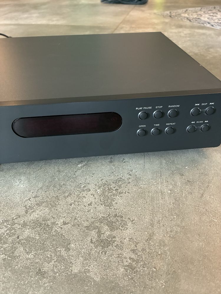 Cd програвач NAD C542