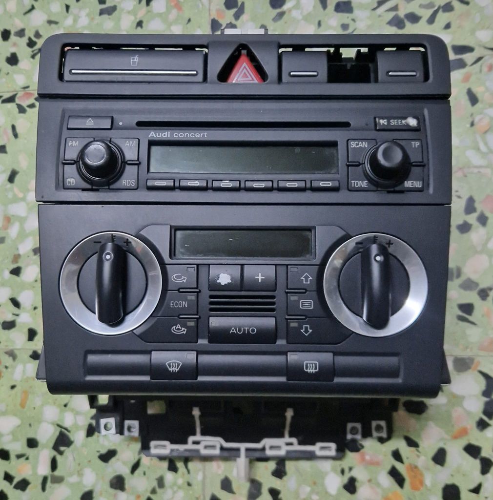 Consola com rádio original Audi A3 2004