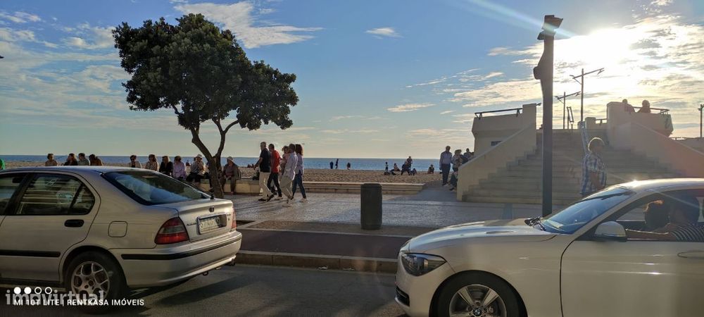 Arrenda-se t2+1 Avenida dos Banhos