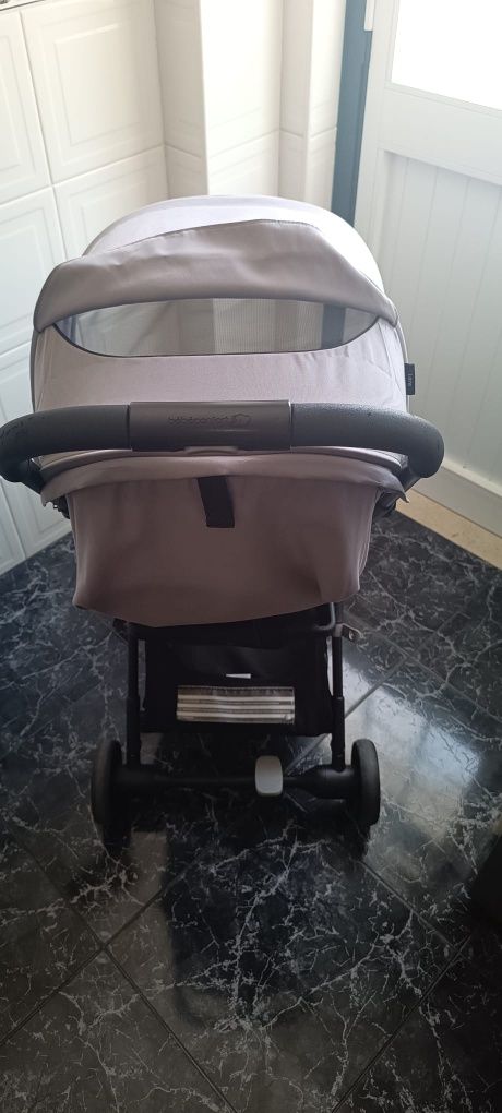 Carrinho bebé Maxi-Cosi Lara