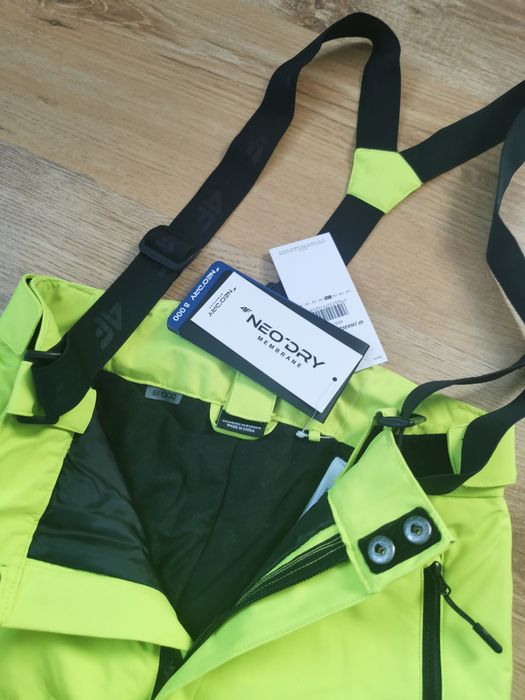 Spodnie narciarskie chłopięce 4F zimowe kombinezon membrana 8000 na sz