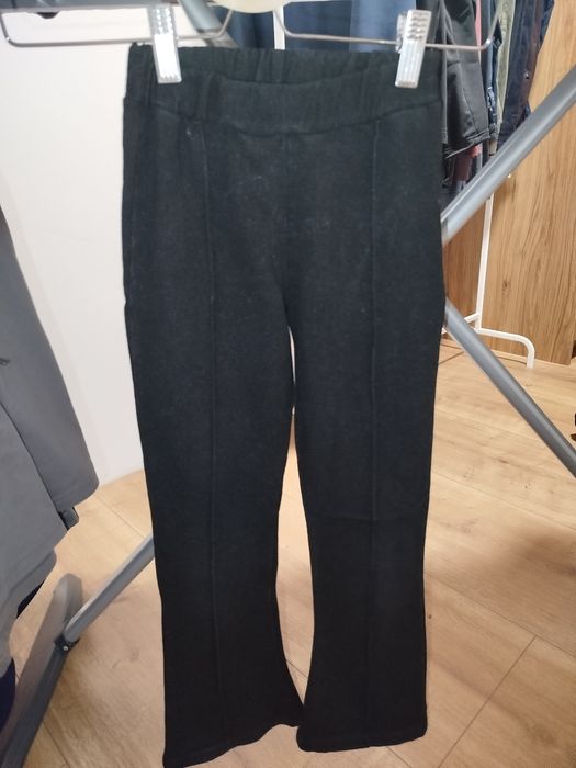 Spodnie dzwony rozmiar 134