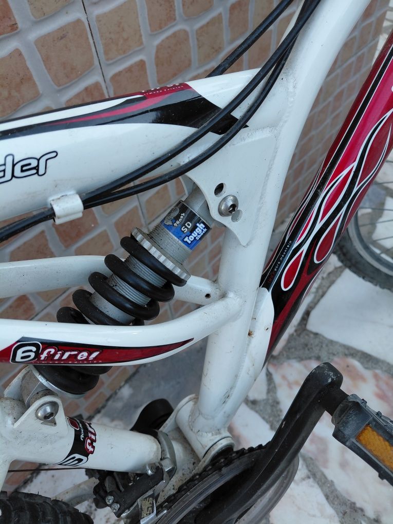 Bicicleta rockrider decathlon