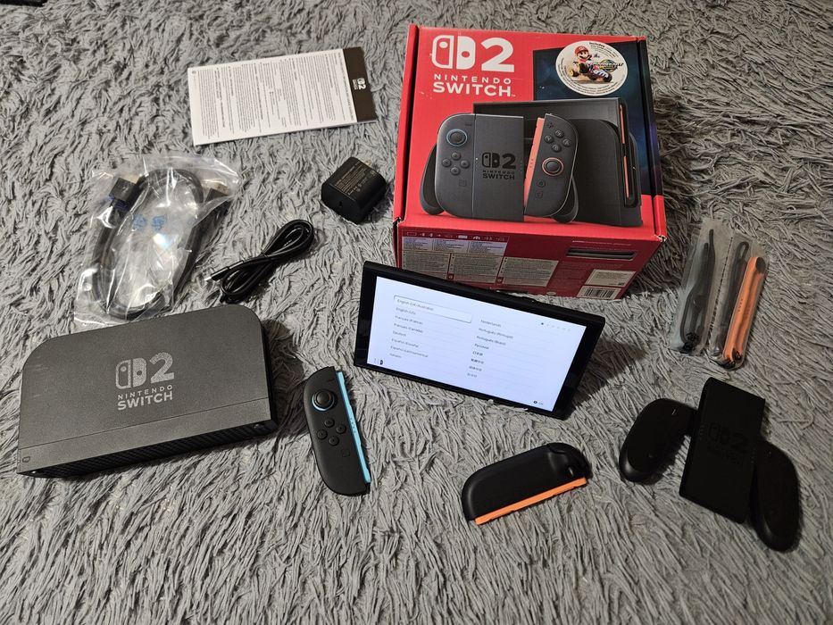 Nintendo Switch 2 + Комплект аксесуарів DBrand