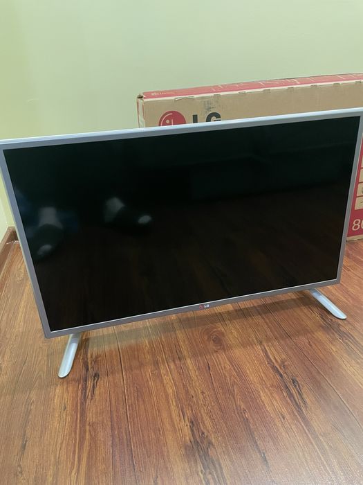 Телевізор LG 32 дюйма Smart TV LG32LB570U-ZJ
