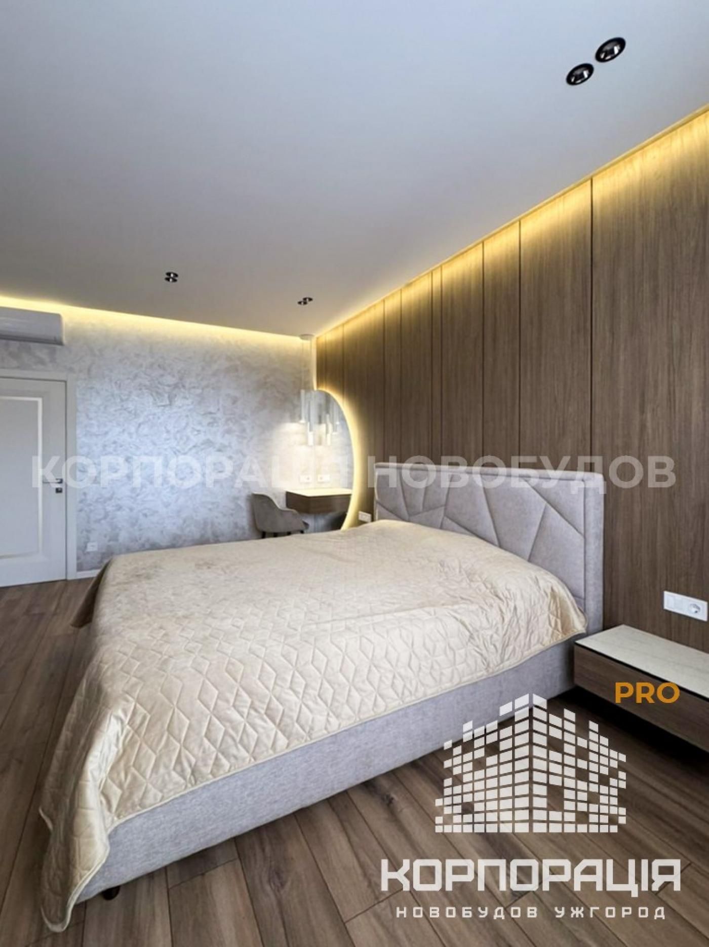 Продаж будинку з ремонтом, меблями, технікою, каміном та басейном