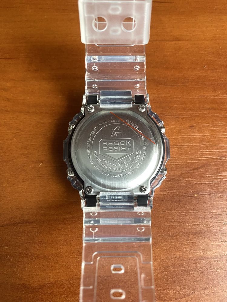 Casio g-shock dw5600SKE
