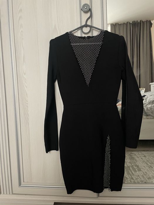 Бандажна сукня зі стразами