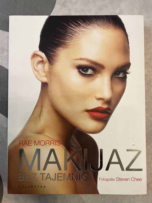 Makijaż bez tajemnic Rae Morris
