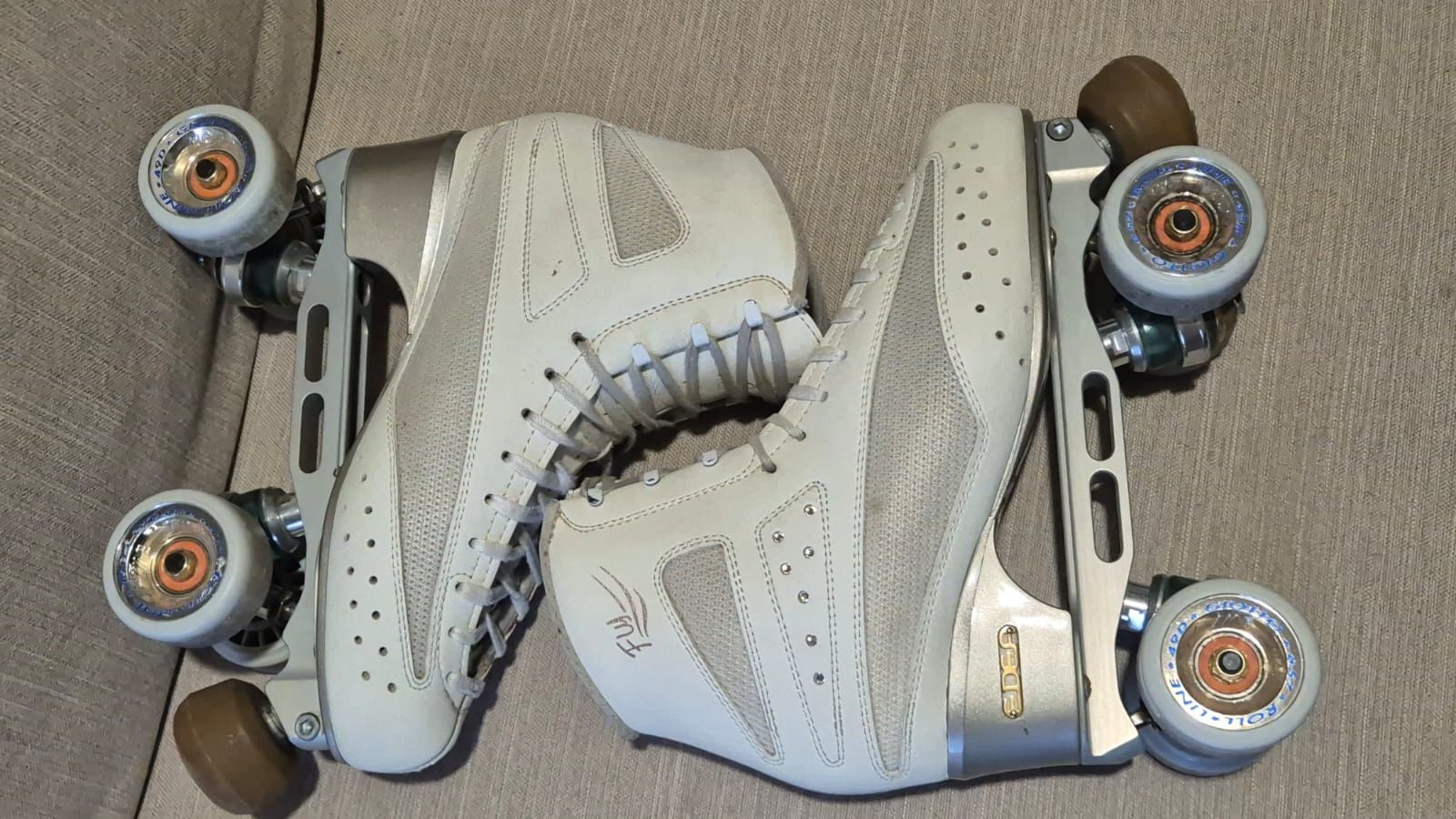 Patins de competição  bota edea fly n. 265 e chassi energy