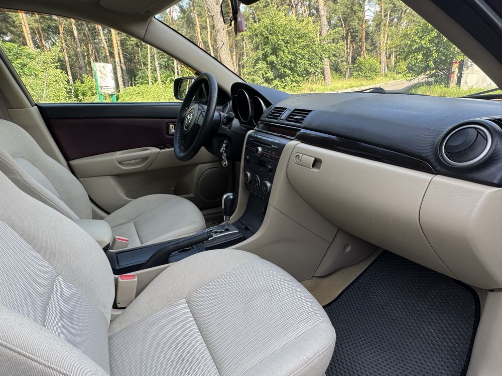 Mazda 3 ,Автомат 2007р.в. Кондиціонер ,Дуже гарний стан