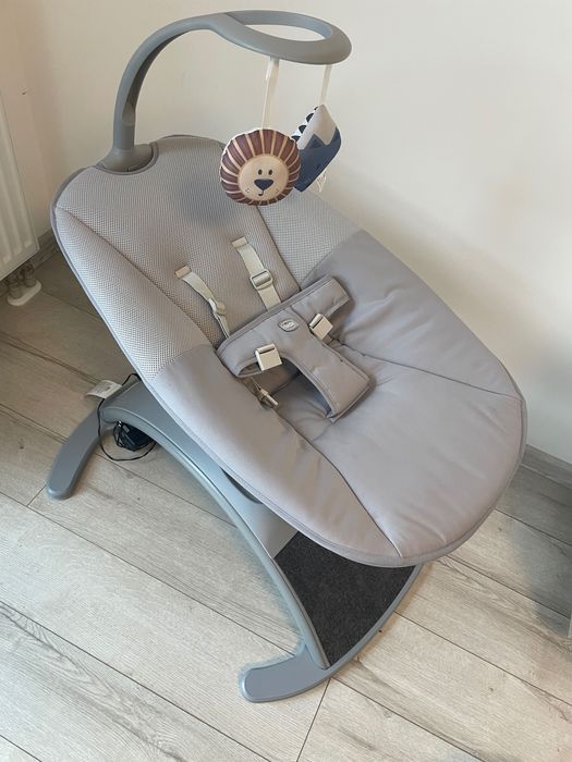 Заколисуючий центр Chicco Comfy Wave