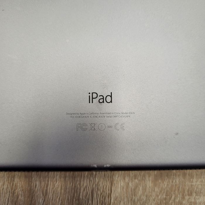 Apple iPad Pro 9.7 MLRU2 32Gb Neverlock + Apple Pencil Магазин!