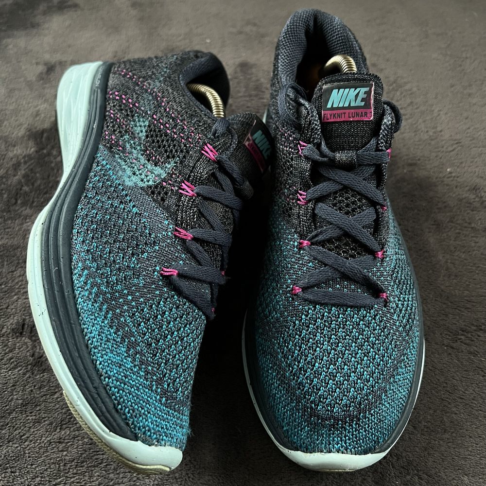 Жіночі кросівки Nike Flycnit lunar 3. P. 39. Ідеал!!!