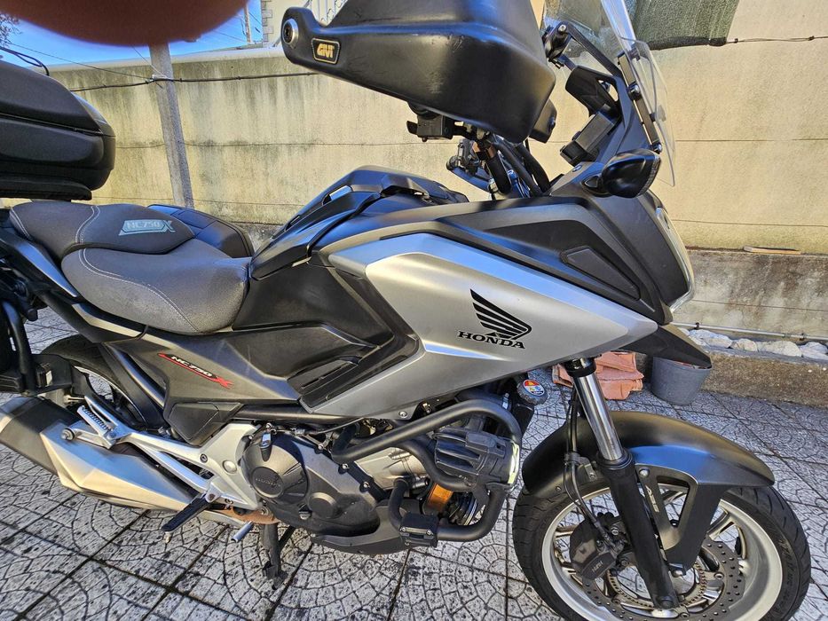 Honda NC 750X - Excelentes condições
