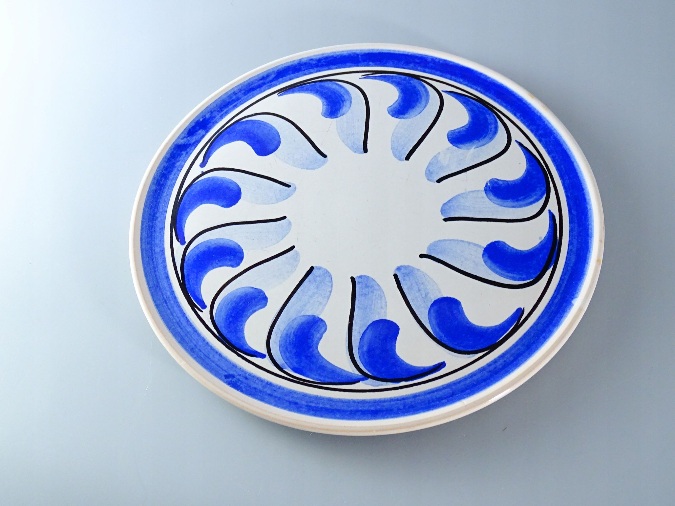 malowana ceramiczna patera tortownica