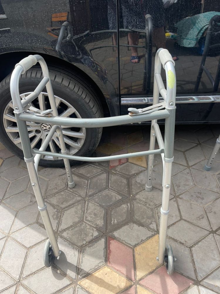 Продам волкер,ходуни,активная инвалидная коляска
