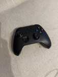 Pad xbox czarny uszkodzony