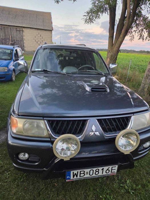 Samochód Mitsubishi Pajero