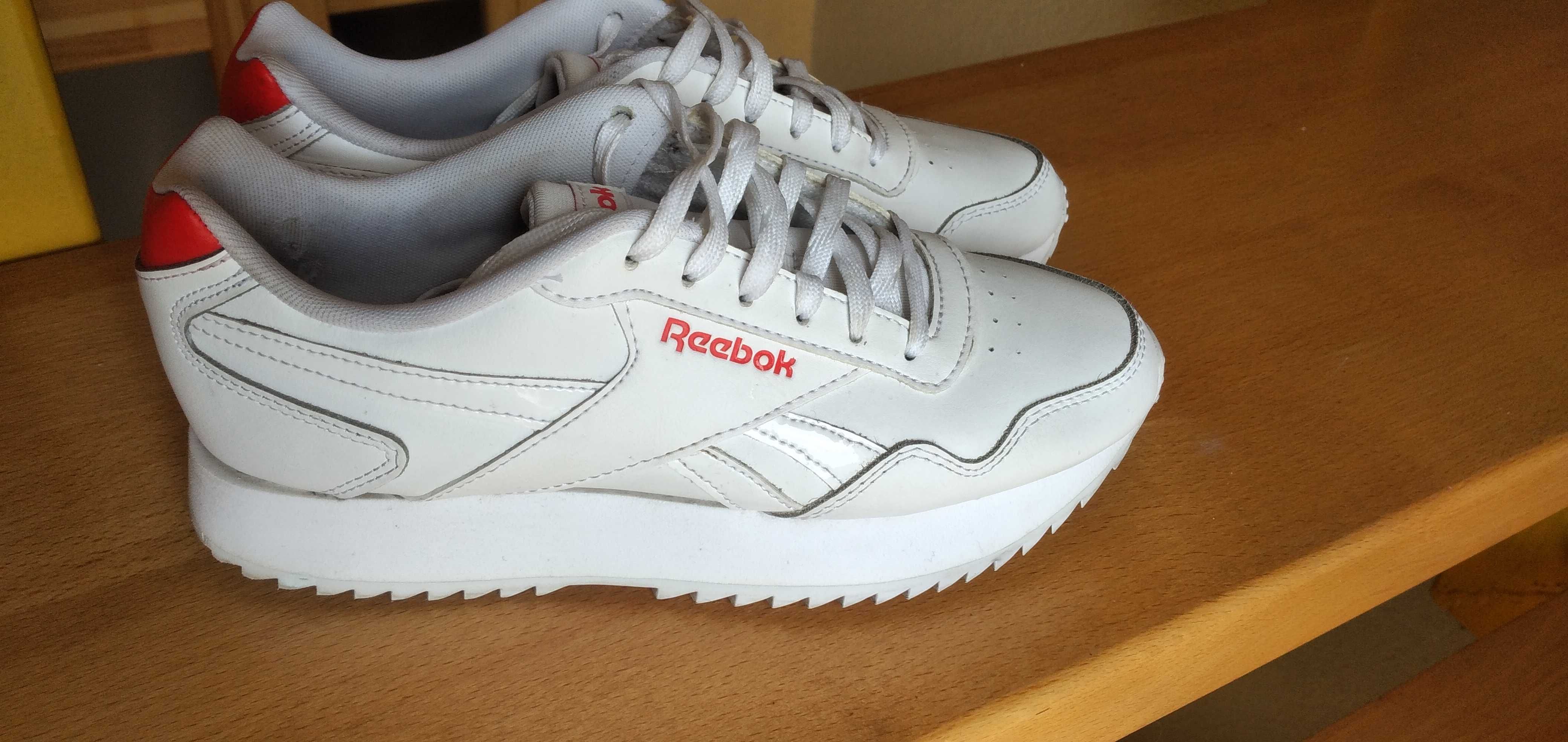 Шкіряні кросівки Reebok, оригінал