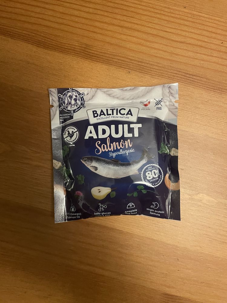 Baltica Adult Salmon Hypoallergenic Łosoś 40g PRÓBKA karmy plus kliker